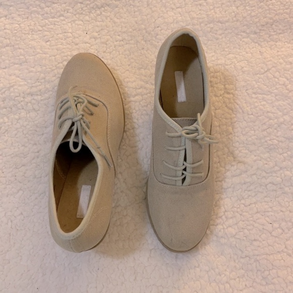 Cooperative Urban Outfitters Wedge Oxford Size 8 - Picture 3 of 10